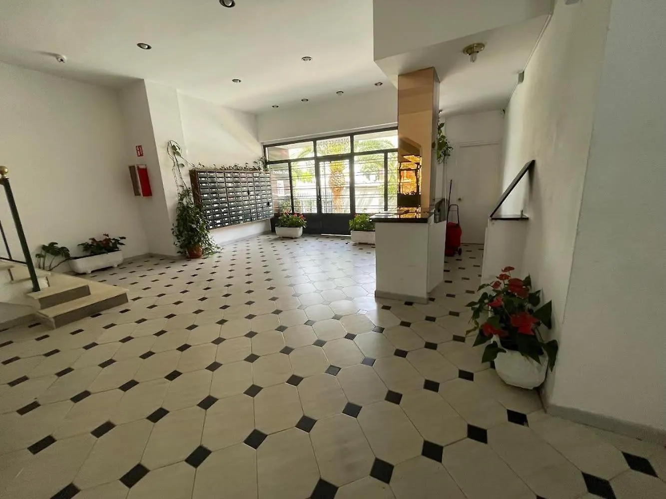 Piso Reformado Con Terraza, Piscina, 3 Minutos De Playa De Fenals Apartman Lloret de Mar 0*,  Spanyolország