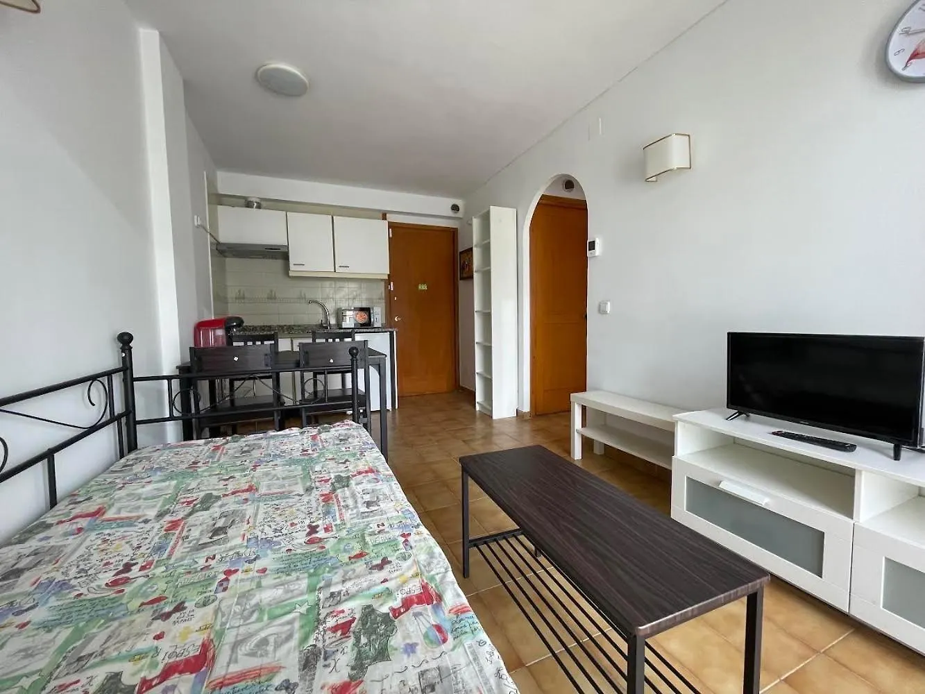 Piso Reformado Con Terraza, Piscina, 3 Minutos De Playa De Fenals Apartment Lloret de Mar Spain